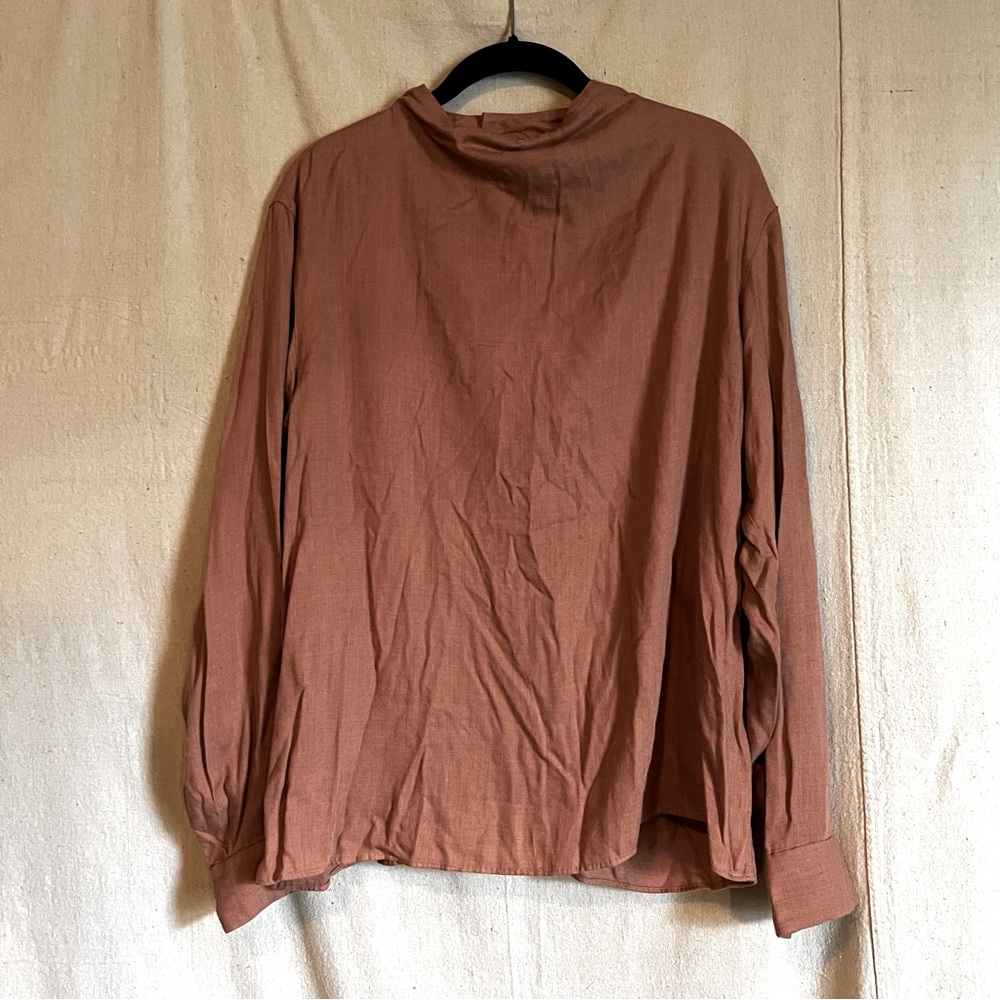 Lovely dusty rose blouse